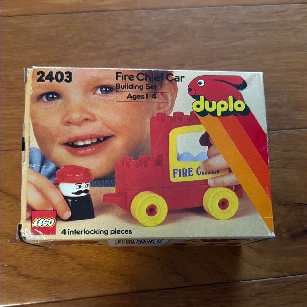 Fire Chief Car Building Set - Red